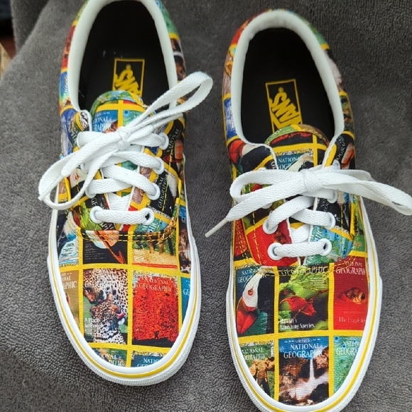 Vans Multicolor Graphic Sneakers - Picture 2 of 9